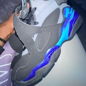 Air Jordan 8 “Bugs Bunny” Black, Purple & Teal. Size: 6.5 Boys